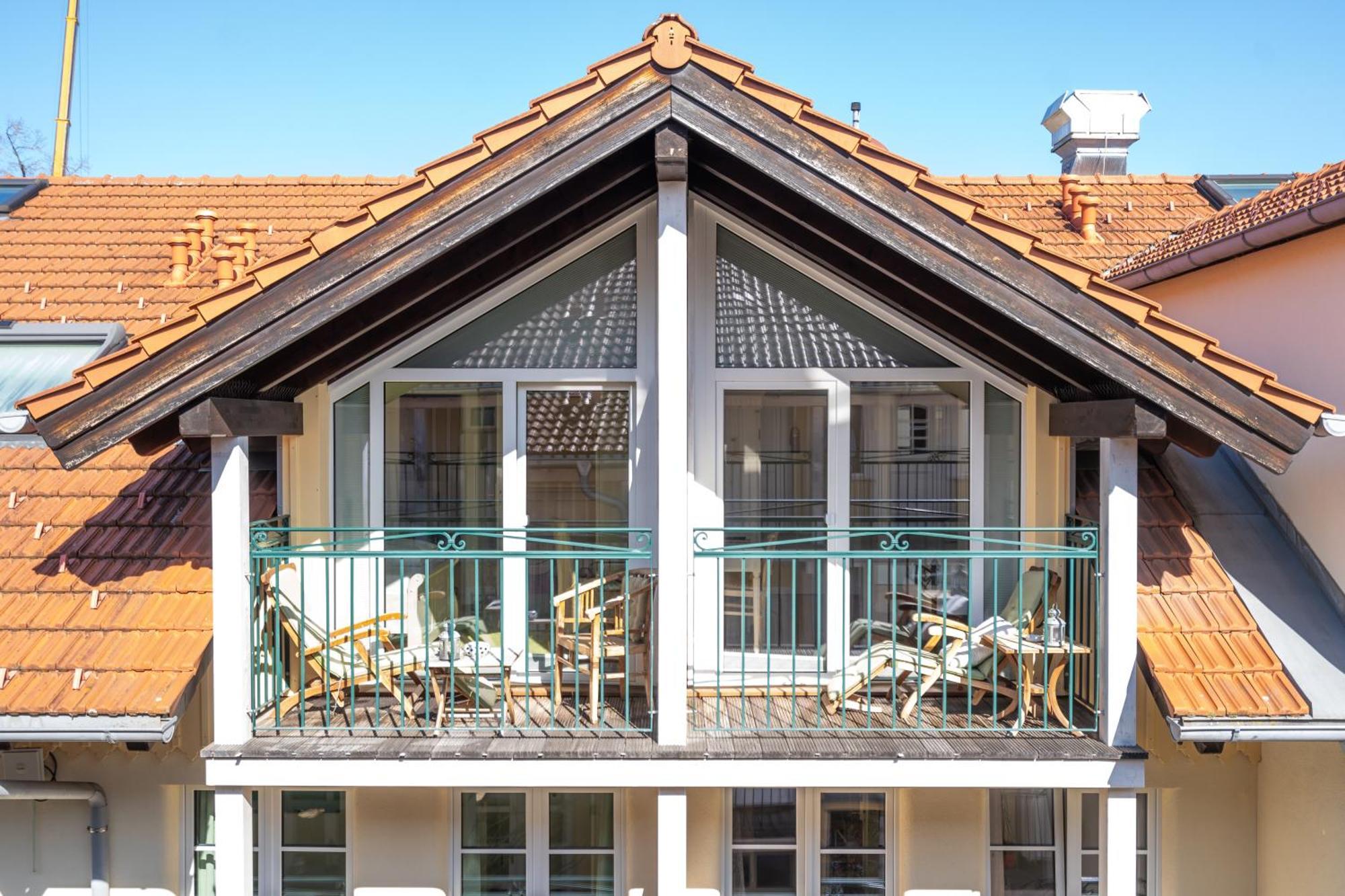 Landhaus Hotel Wolfratshausen Buitenkant foto