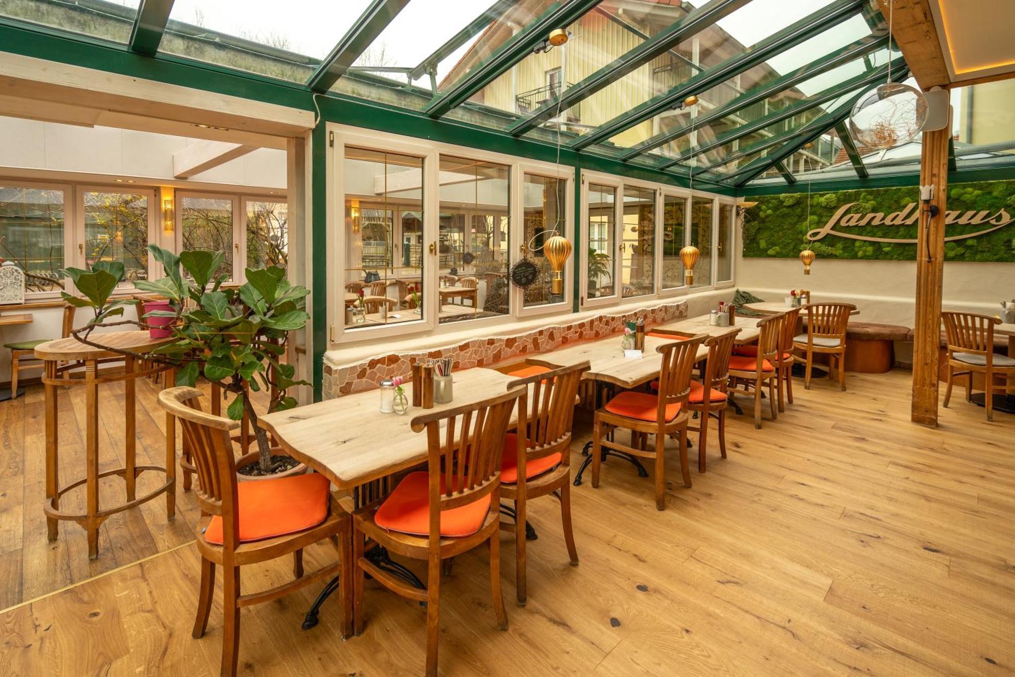 Landhaus Hotel Wolfratshausen Buitenkant foto