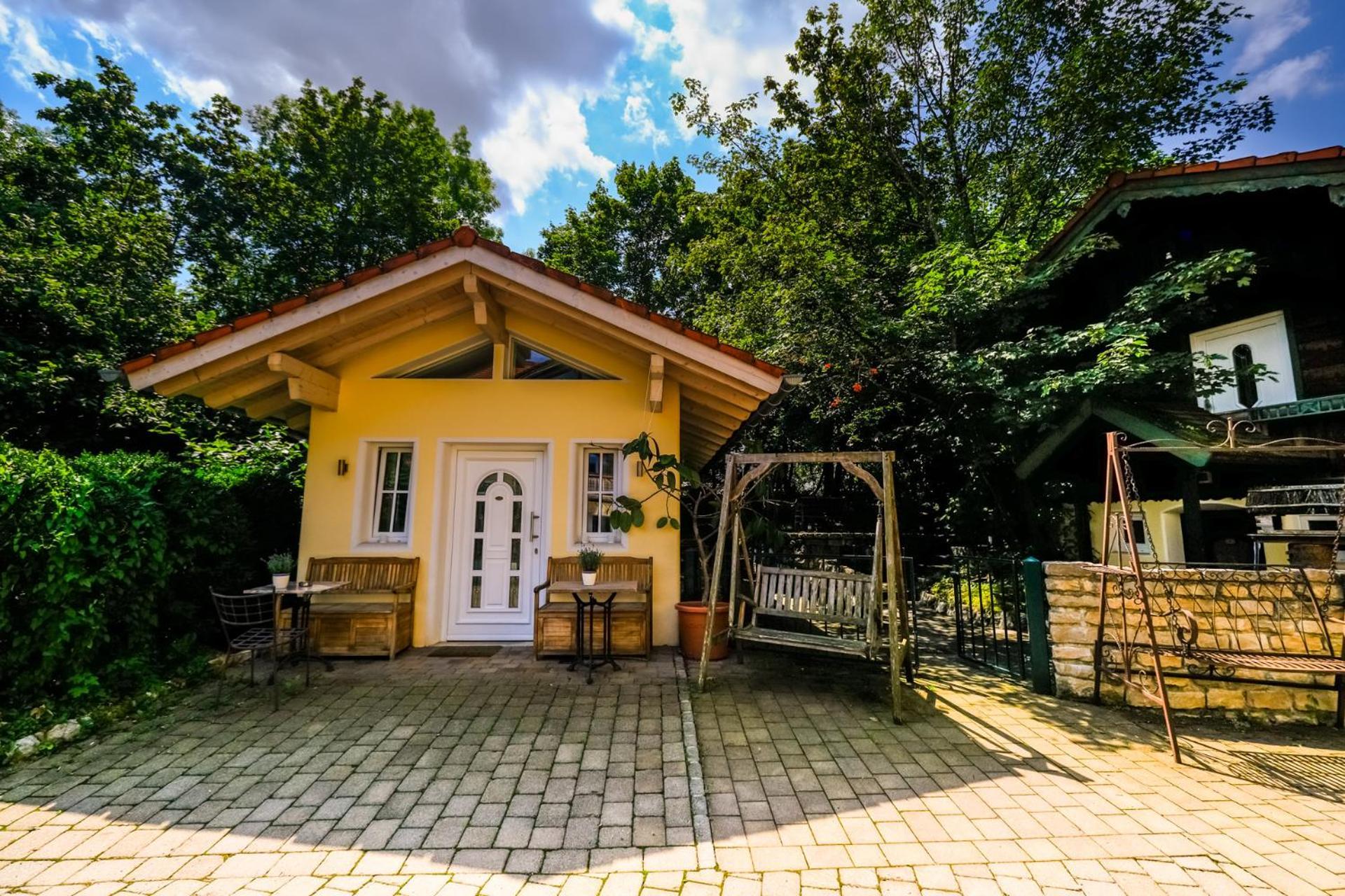 Landhaus Hotel Wolfratshausen Buitenkant foto