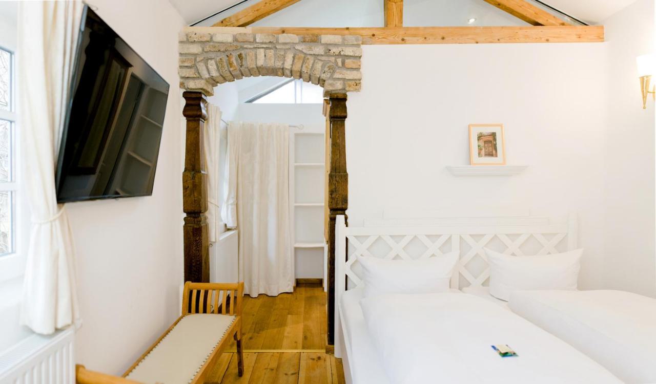 Landhaus Hotel Wolfratshausen Buitenkant foto