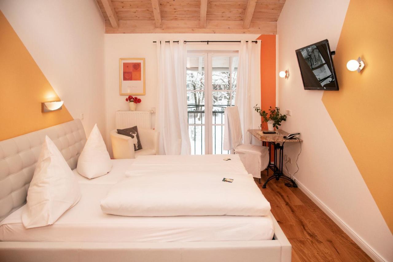 Landhaus Hotel Wolfratshausen Buitenkant foto